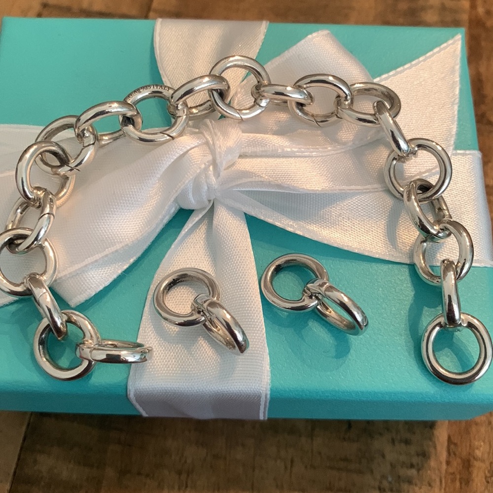 Tiffany & Co Round Open Clasping Link Charm Bracelet RARE-RETIRED